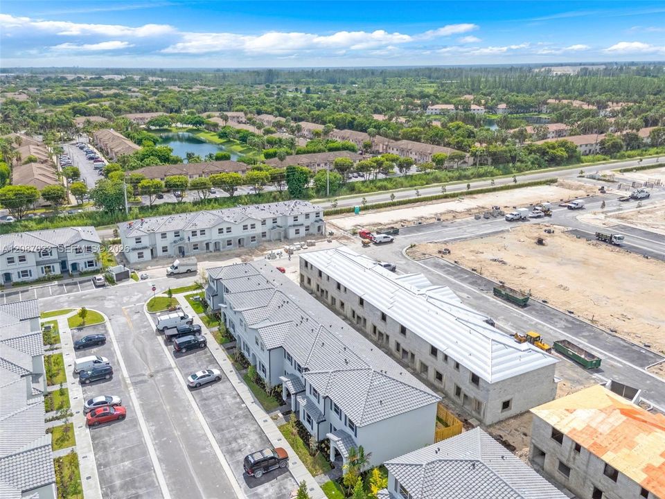В аренду: $2,899 (4 спален, 3 ванн, 1633 Квадратных фут)