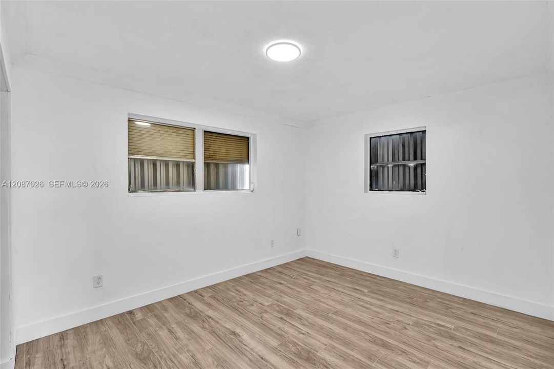 For Sale: $399,000 (3 beds, 1 baths, 1194 Square Feet)