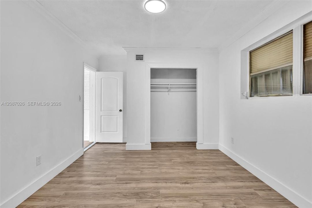 For Sale: $399,000 (3 beds, 1 baths, 1194 Square Feet)