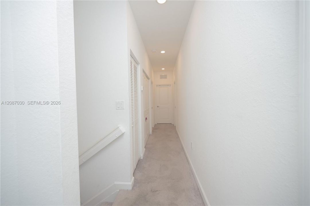 For Rent: $3,200 (4 beds, 2 baths, 1820 Square Feet)