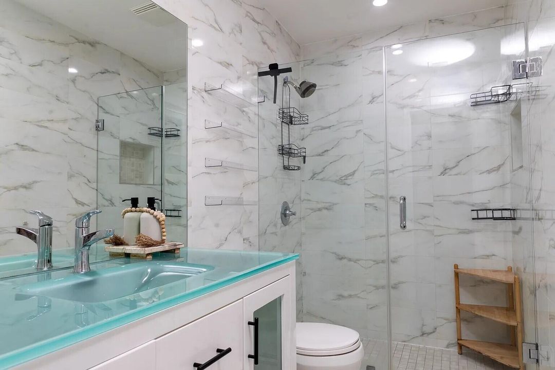 450 SE 7th St #232-Dania Beach-FL-33004-