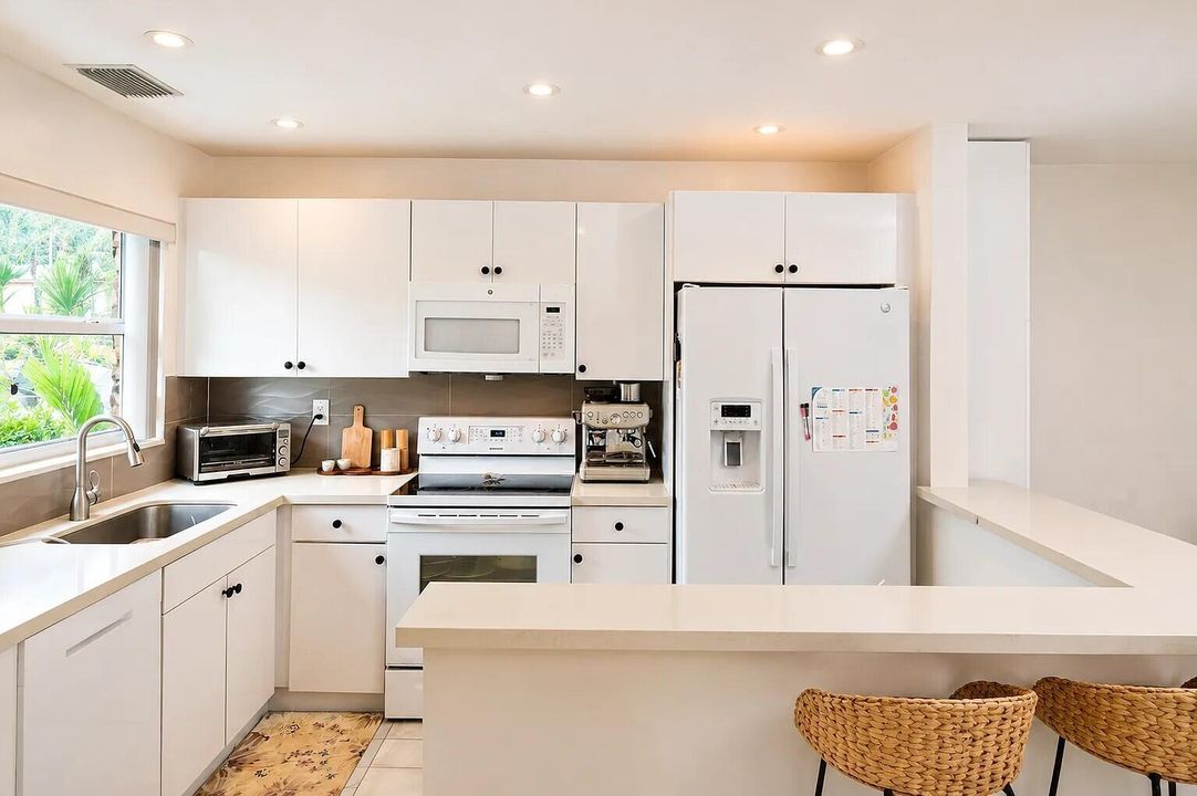 450 SE 7th St #232-Dania Beach-FL-33004-