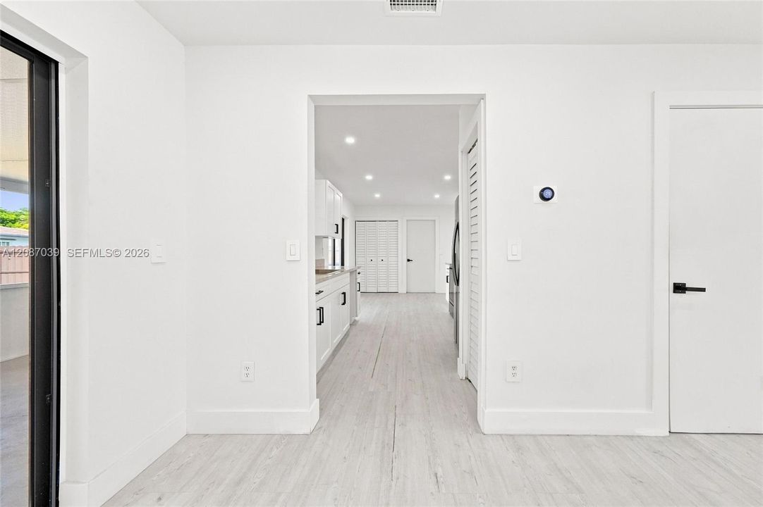 En Venta: $530,000 (3 camas, 2 baños, 1682 Pies cuadrados)