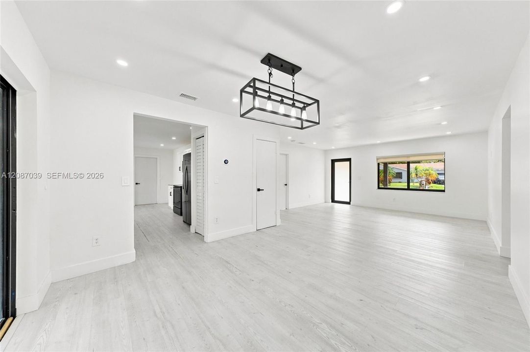 En Venta: $530,000 (3 camas, 2 baños, 1682 Pies cuadrados)