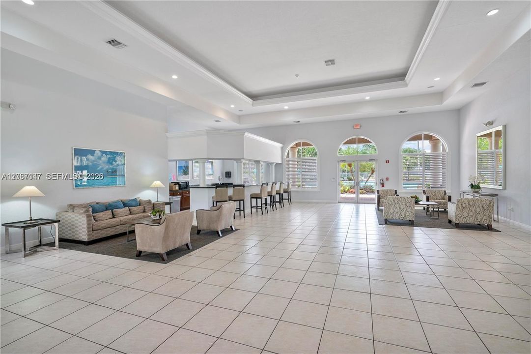 For Rent: $1,600 (1 beds, 1 baths, 2168 Square Feet)