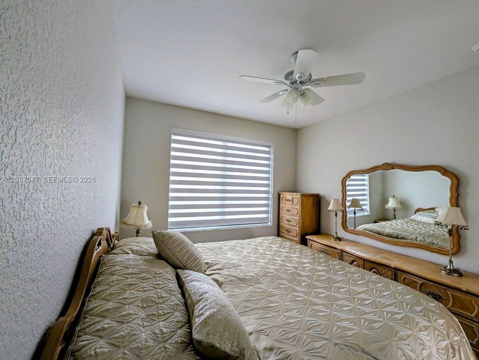 For Rent: $1,600 (1 beds, 1 baths, 2168 Square Feet)