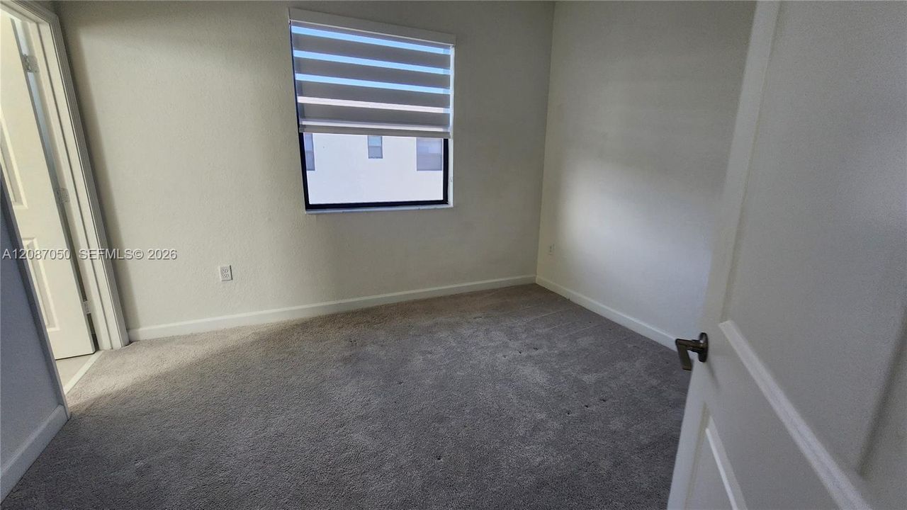 En Venta: $455,000 (3 camas, 3 baños, 1328 Pies cuadrados)