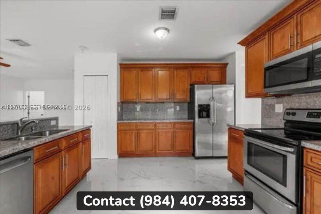 For Rent: $2,660 (3 beds, 2 baths, 1739 Square Feet)