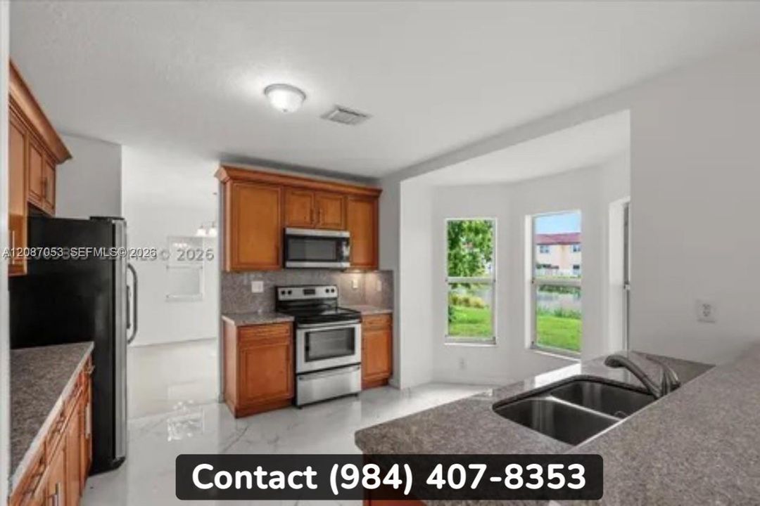 For Rent: $2,660 (3 beds, 2 baths, 1739 Square Feet)