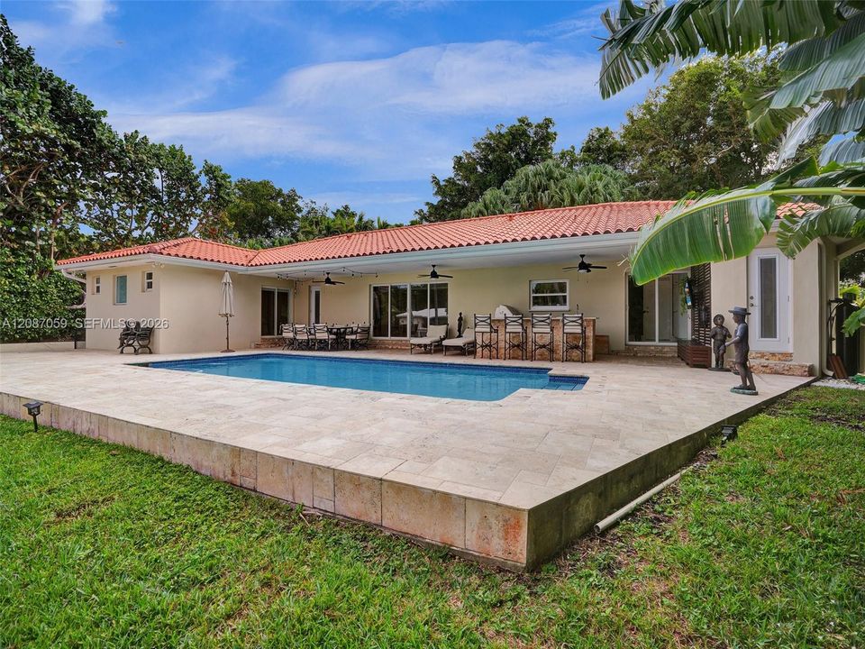 For Rent: $15,500 (4 beds, 3 baths, 2316 Square Feet)
