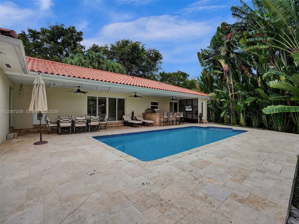 For Rent: $15,500 (4 beds, 3 baths, 2316 Square Feet)
