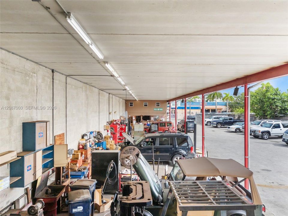 На продажу: $1,699,999 (0 спален, 0 ванн, 0 Квадратных фут)