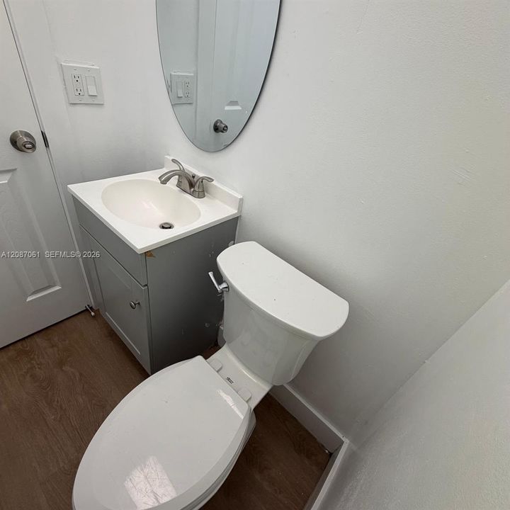 En Renta: $4,350 (5 camas, 2 baños, 1876 Pies cuadrados)
