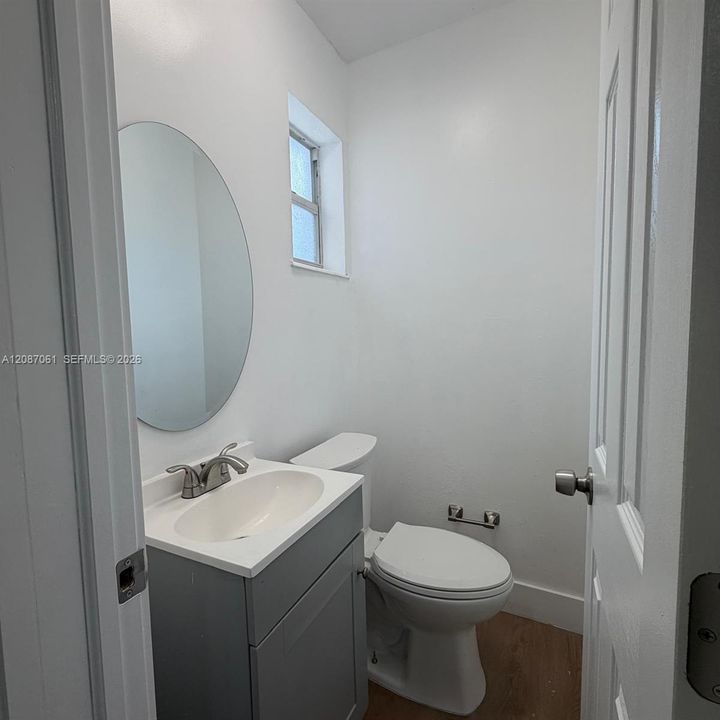 En Renta: $4,350 (5 camas, 2 baños, 1876 Pies cuadrados)