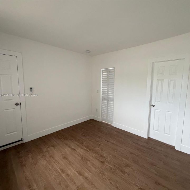 En Renta: $4,350 (5 camas, 2 baños, 1876 Pies cuadrados)