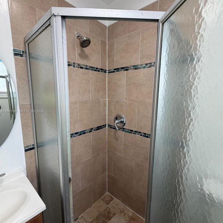 En Renta: $4,350 (5 camas, 2 baños, 1876 Pies cuadrados)