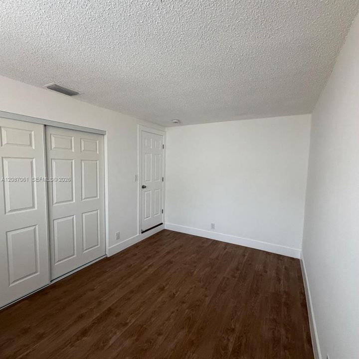 En Renta: $4,350 (5 camas, 2 baños, 1876 Pies cuadrados)