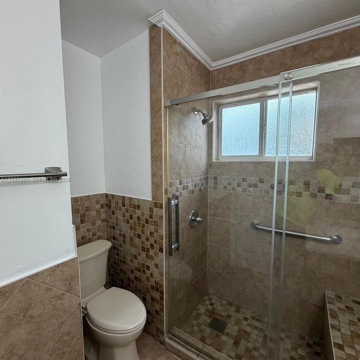 En Renta: $4,350 (5 camas, 2 baños, 1876 Pies cuadrados)