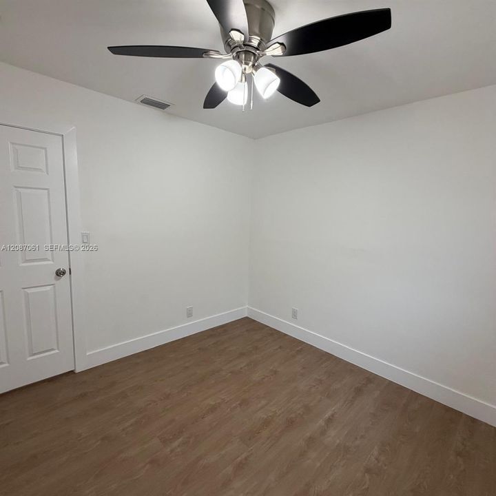 En Renta: $4,350 (5 camas, 2 baños, 1876 Pies cuadrados)