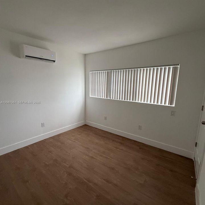 En Renta: $4,350 (5 camas, 2 baños, 1876 Pies cuadrados)