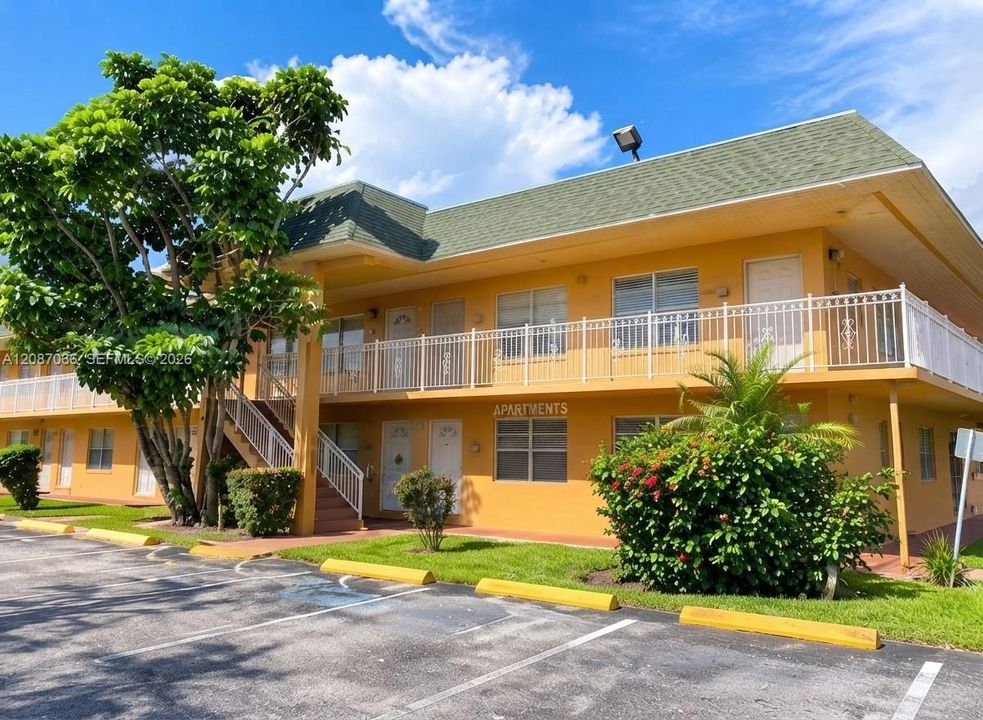 For Sale: $208,000 (2 beds, 2 baths, 850 Square Feet)