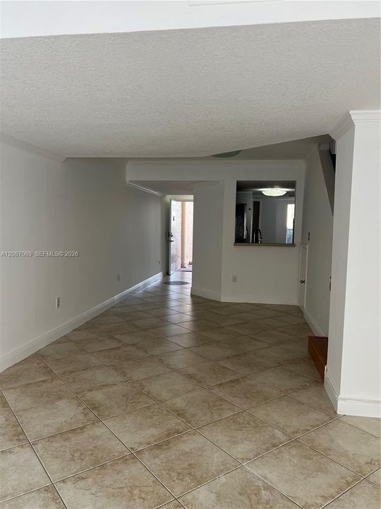 For Rent: $2,500 (2 beds, 2 baths, 1130 Square Feet)
