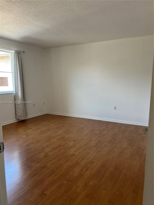 For Rent: $2,500 (2 beds, 2 baths, 1130 Square Feet)