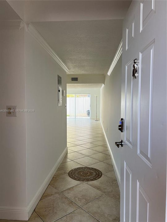For Rent: $2,500 (2 beds, 2 baths, 1130 Square Feet)