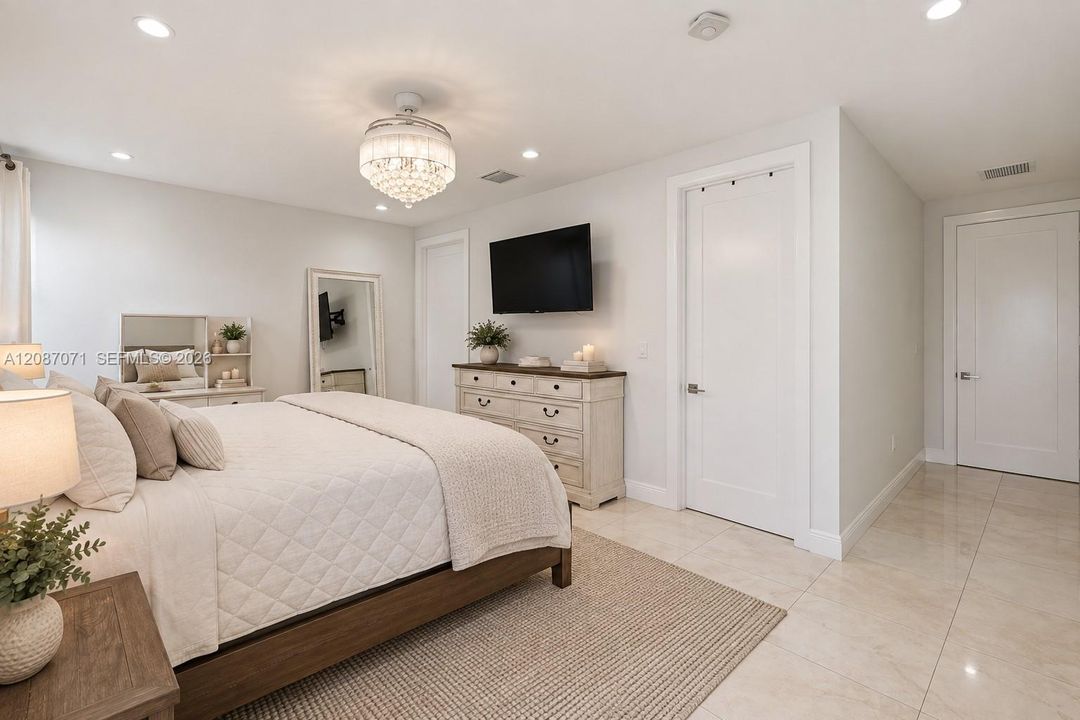 En Venta: $1,145,000 (3 camas, 3 baños, 2108 Pies cuadrados)