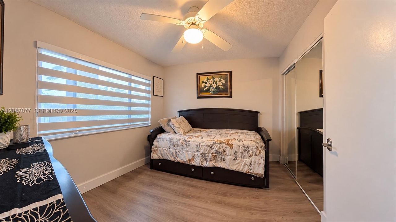 En Venta: $219,000 (2 camas, 2 baños, 1207 Pies cuadrados)