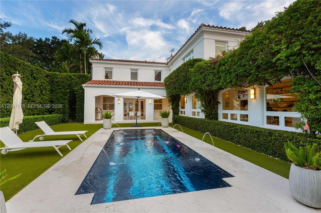 En Venta: $8,998,000 (5 camas, 5 baños, 5427 Pies cuadrados)