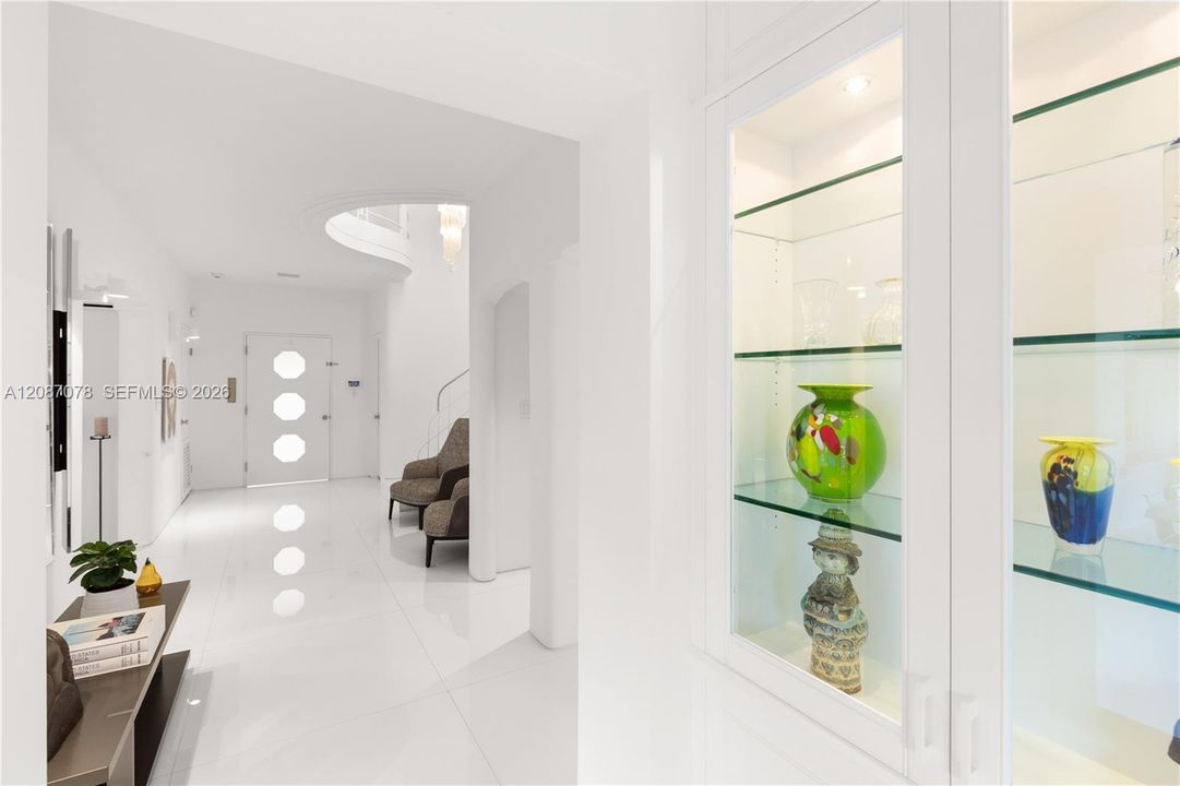 En Venta: $8,998,000 (5 camas, 5 baños, 5427 Pies cuadrados)