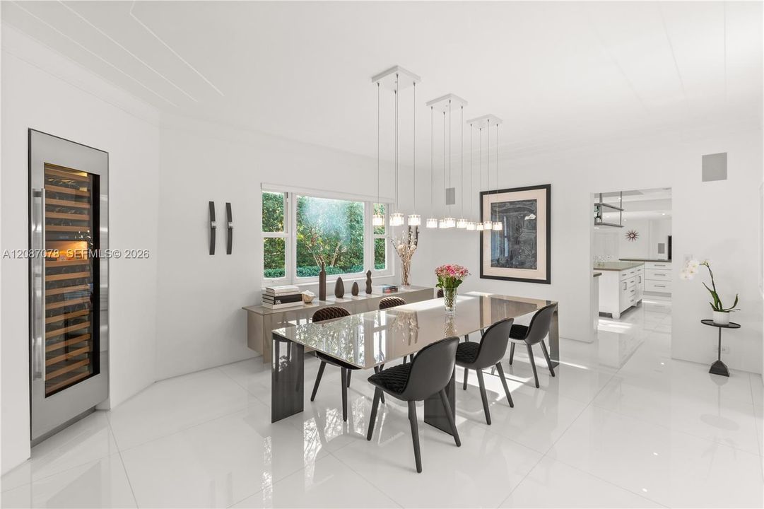 En Venta: $8,998,000 (5 camas, 5 baños, 5427 Pies cuadrados)