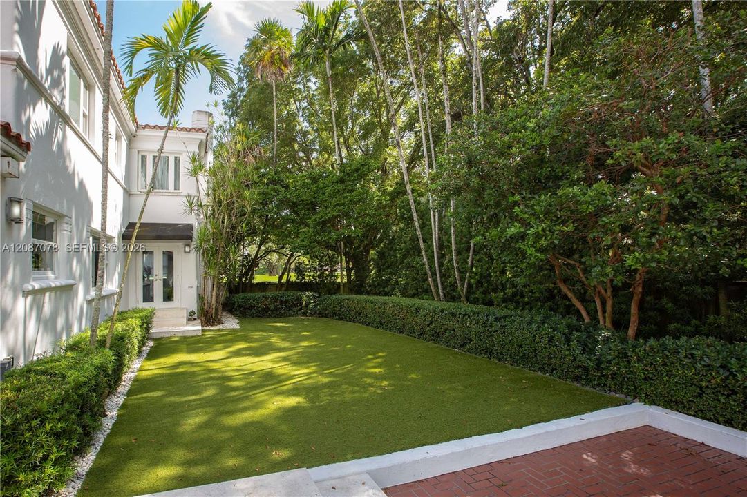 En Venta: $8,998,000 (5 camas, 5 baños, 5427 Pies cuadrados)