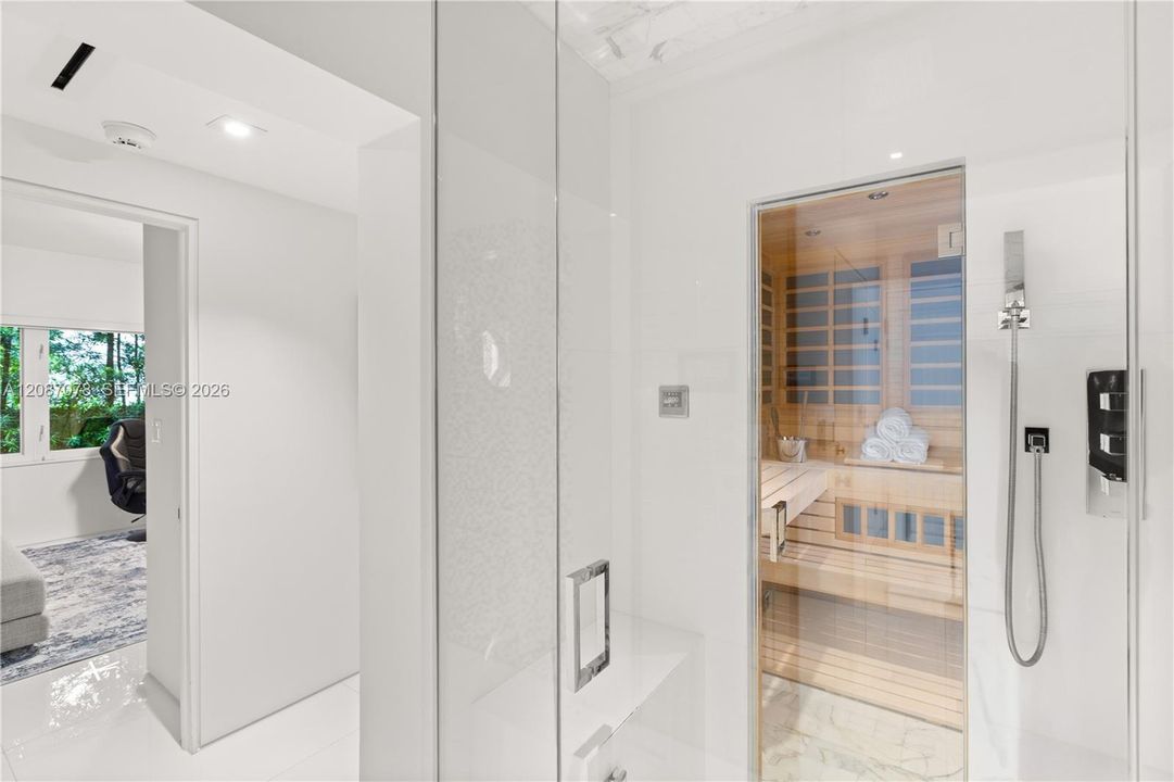 En Venta: $8,998,000 (5 camas, 5 baños, 5427 Pies cuadrados)