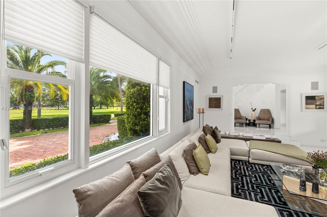 En Venta: $8,998,000 (5 camas, 5 baños, 5427 Pies cuadrados)