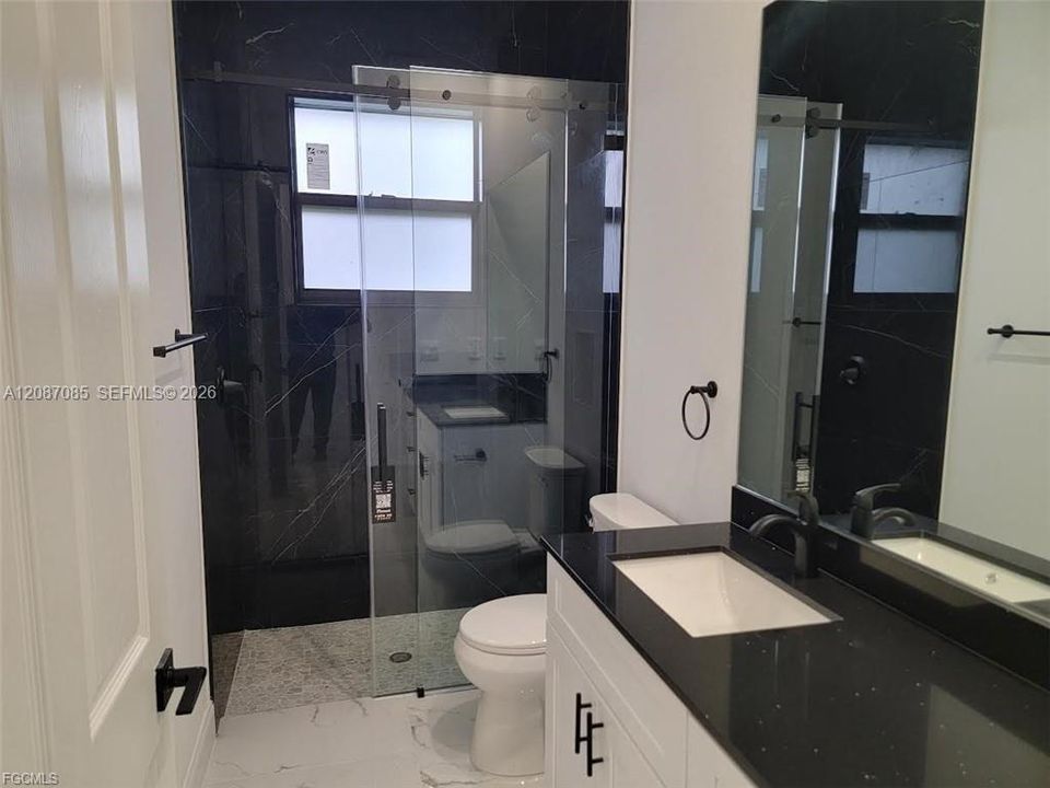 For Sale: $389,000 (3 beds, 2 baths, 2704 Square Feet)