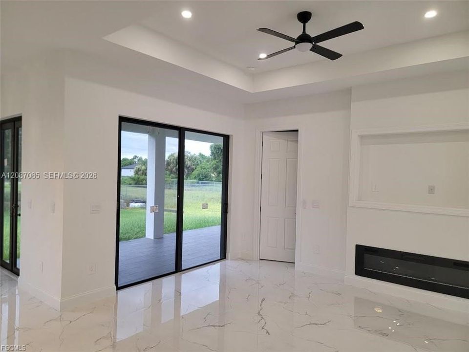 For Sale: $389,000 (3 beds, 2 baths, 2704 Square Feet)