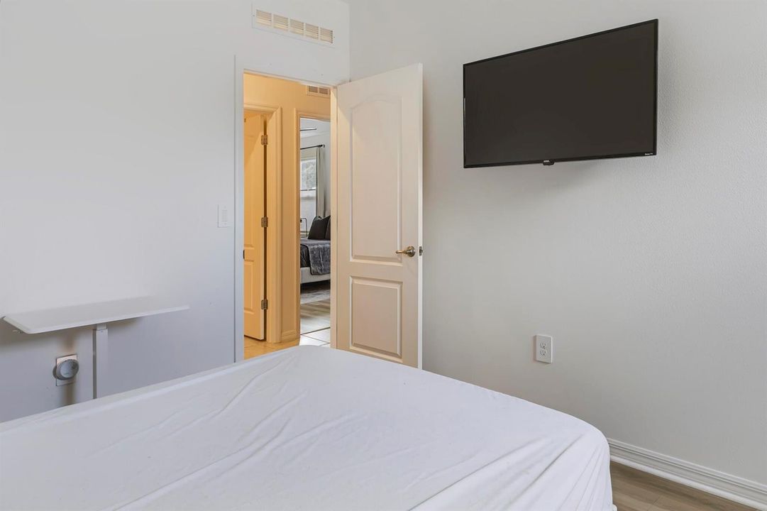 2nd bed room