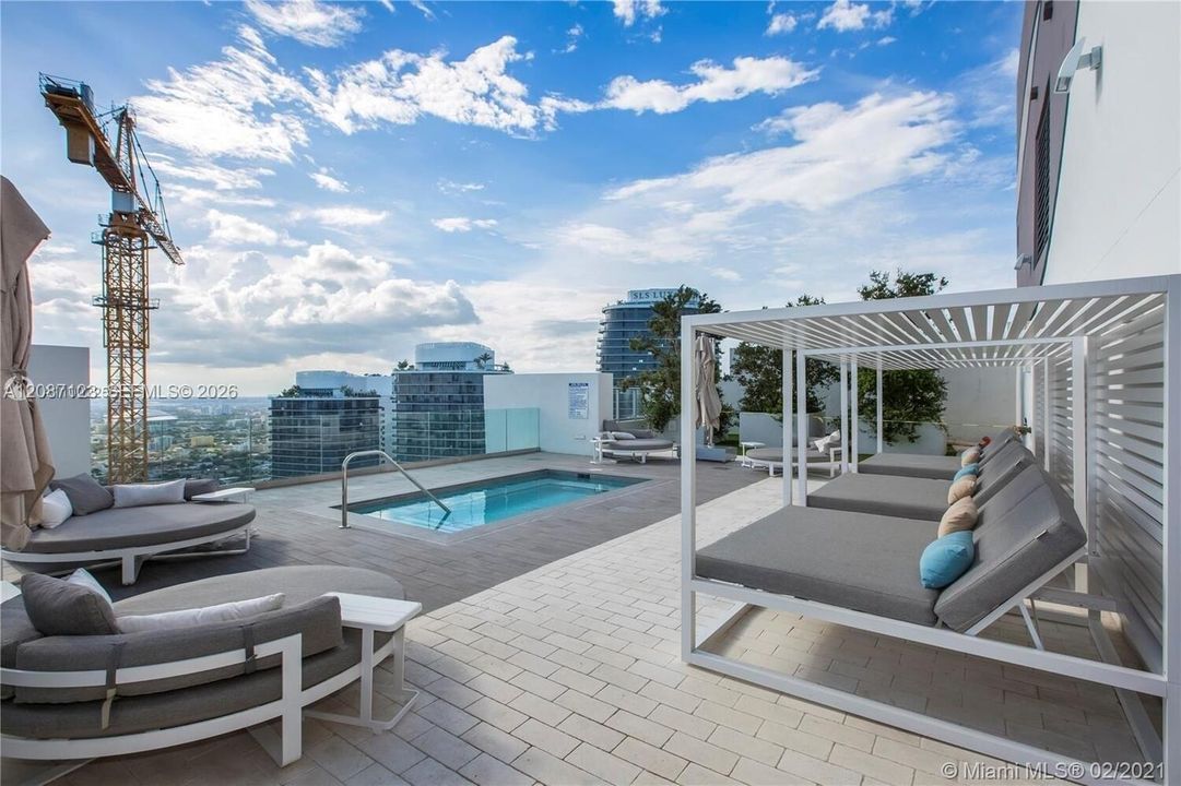 En Venta: $679,900 (1 camas, 1 baños, 759 Pies cuadrados)