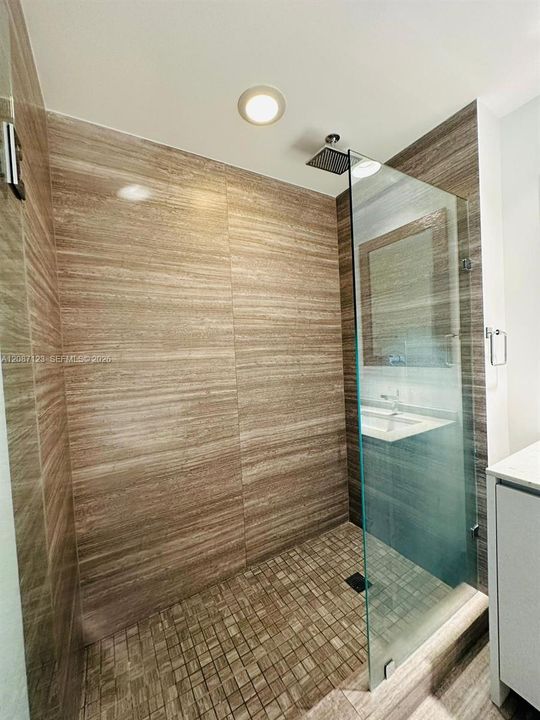En Venta: $679,900 (1 camas, 1 baños, 759 Pies cuadrados)