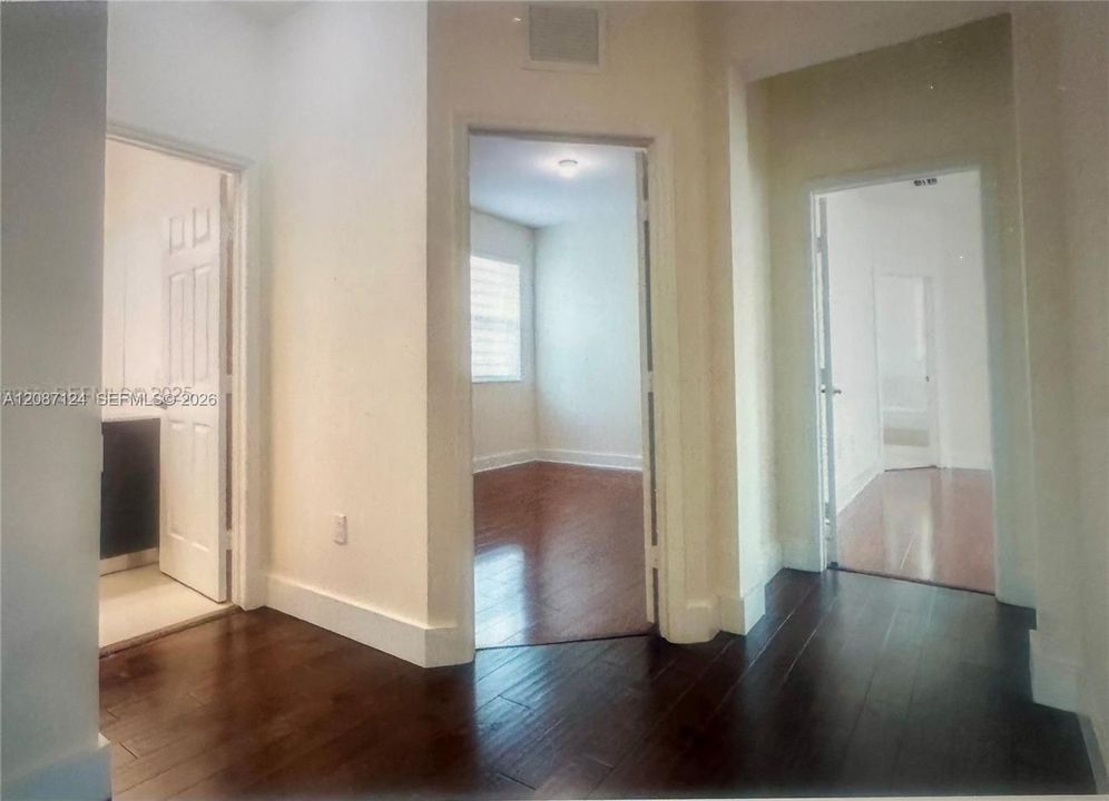 For Rent: $6,800 (5 beds, 5 baths, 3160 Square Feet)