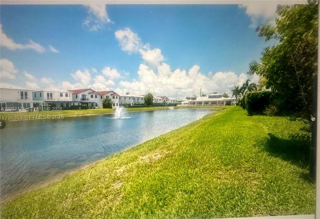 For Rent: $6,800 (5 beds, 5 baths, 3160 Square Feet)