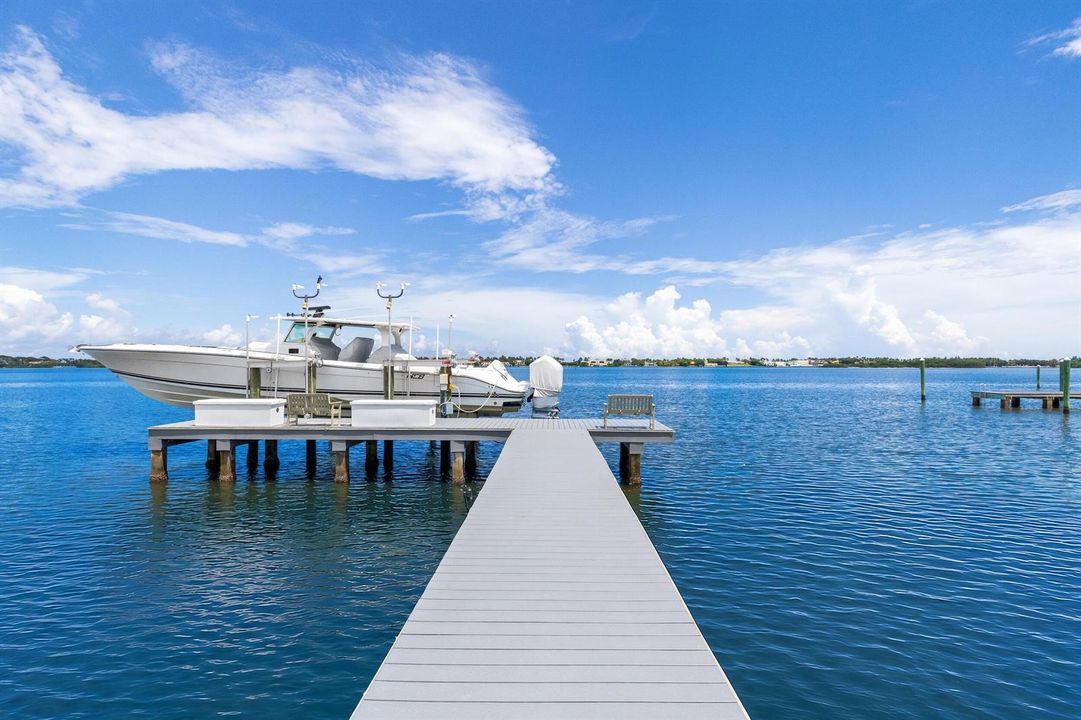 Dock 5