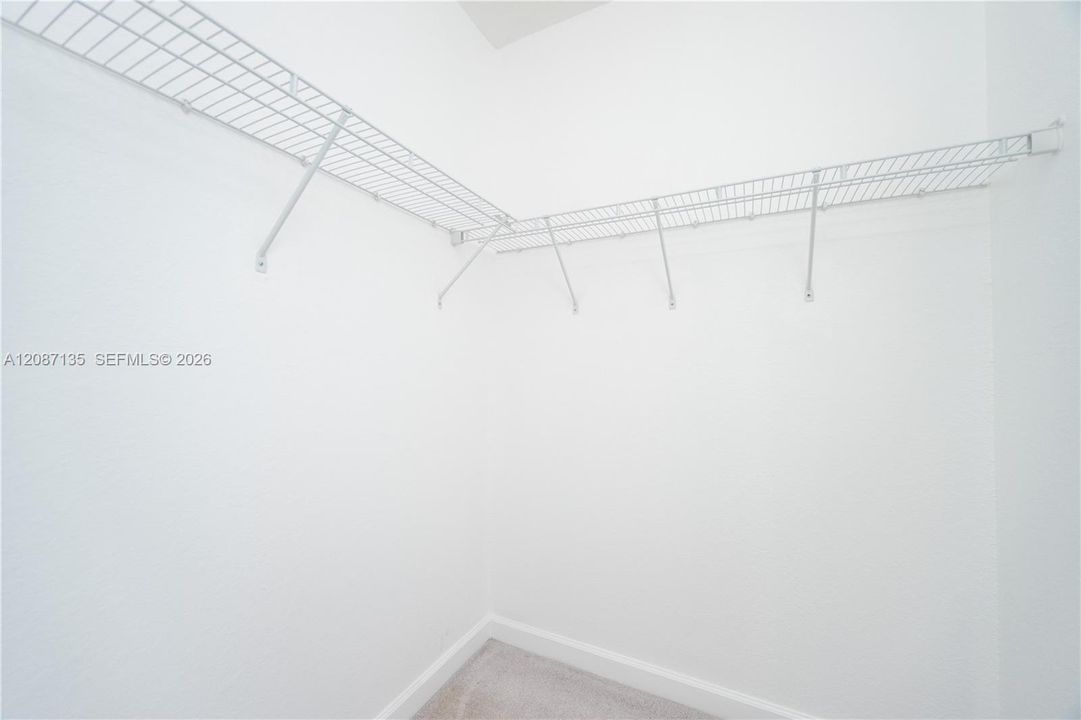 For Rent: $2,800 (3 beds, 2 baths, 1442 Square Feet)