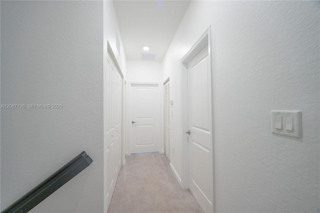 For Rent: $2,800 (3 beds, 2 baths, 1442 Square Feet)