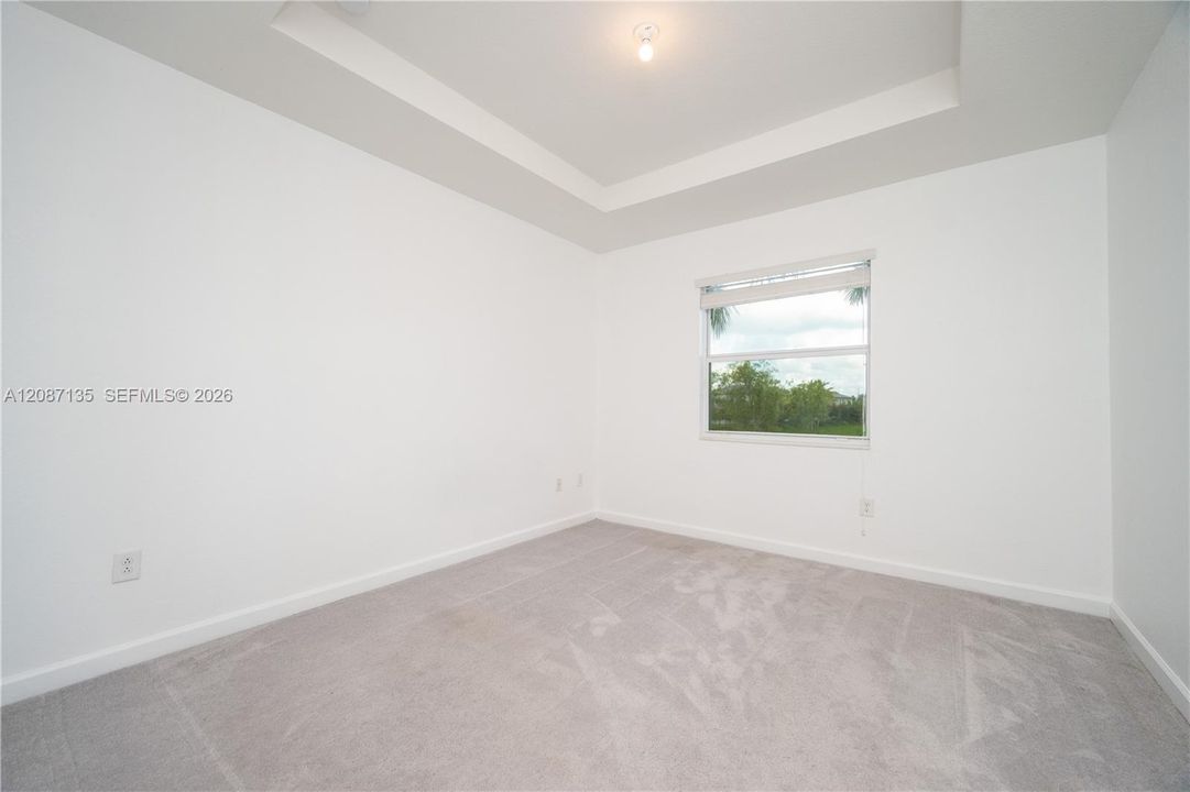 For Rent: $2,800 (3 beds, 2 baths, 1442 Square Feet)