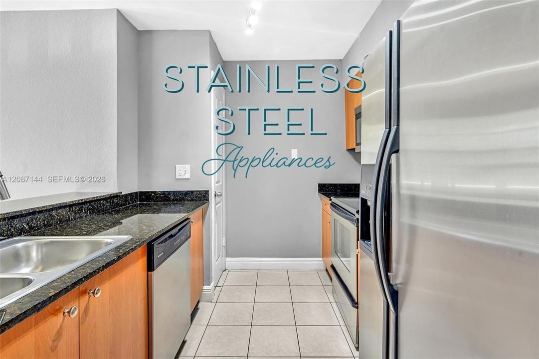 For Rent: $2,295 (2 beds, 2 baths, 1038 Square Feet)