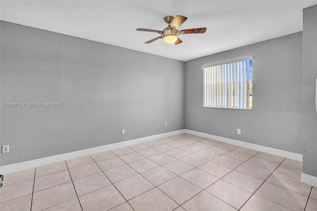 For Rent: $2,295 (2 beds, 2 baths, 1038 Square Feet)