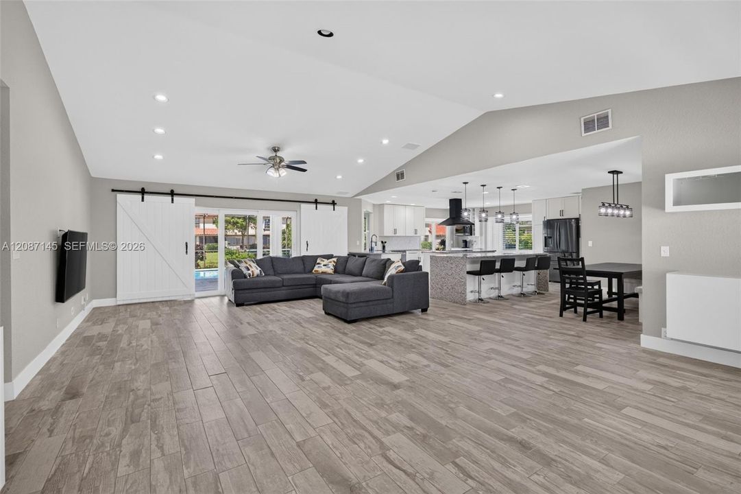 For Rent: $6,000 (4 beds, 2 baths, 2436 Square Feet)